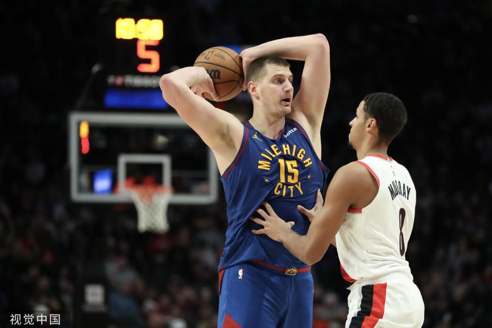 她不仅展现 她不仅展现