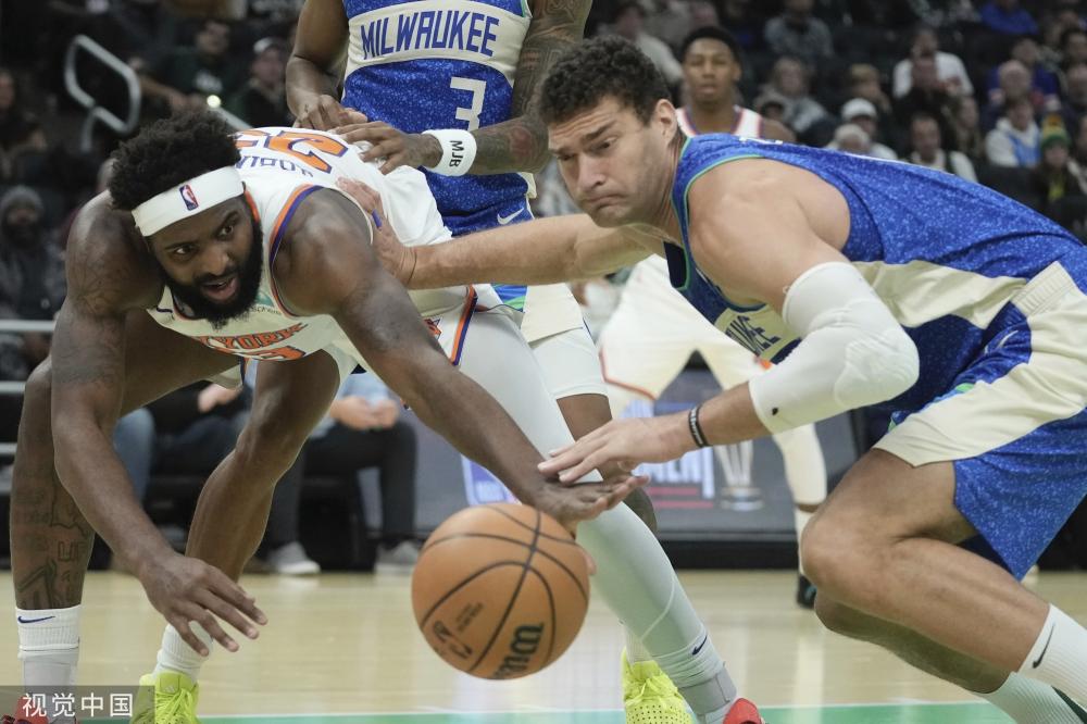 球员追逐的 球员追逐的